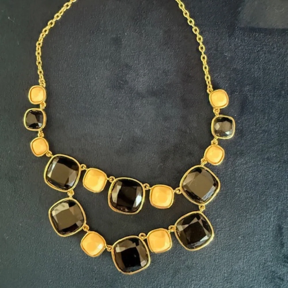 Kate Spade COBBLESTONE Black & Cream Necklace Gold Statement Adjustable EUC